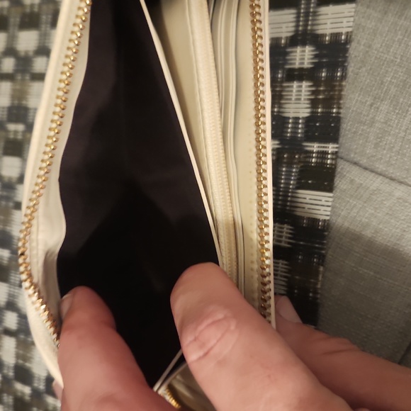 Coach Accordion Zip Long Wallet, Off-White and Canvas - Picture 9 of 13